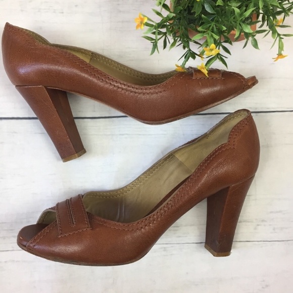 Chloe Leather Peep Toe Brown Heels - Picture 3 of 8